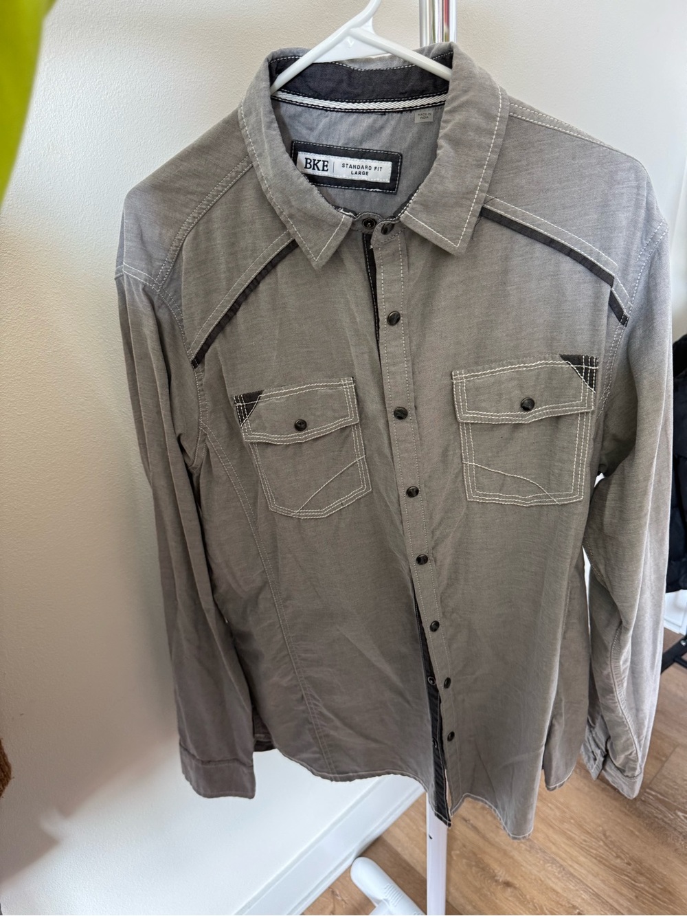 Gray BKE long-sleeve standard fit men's shirt size Large